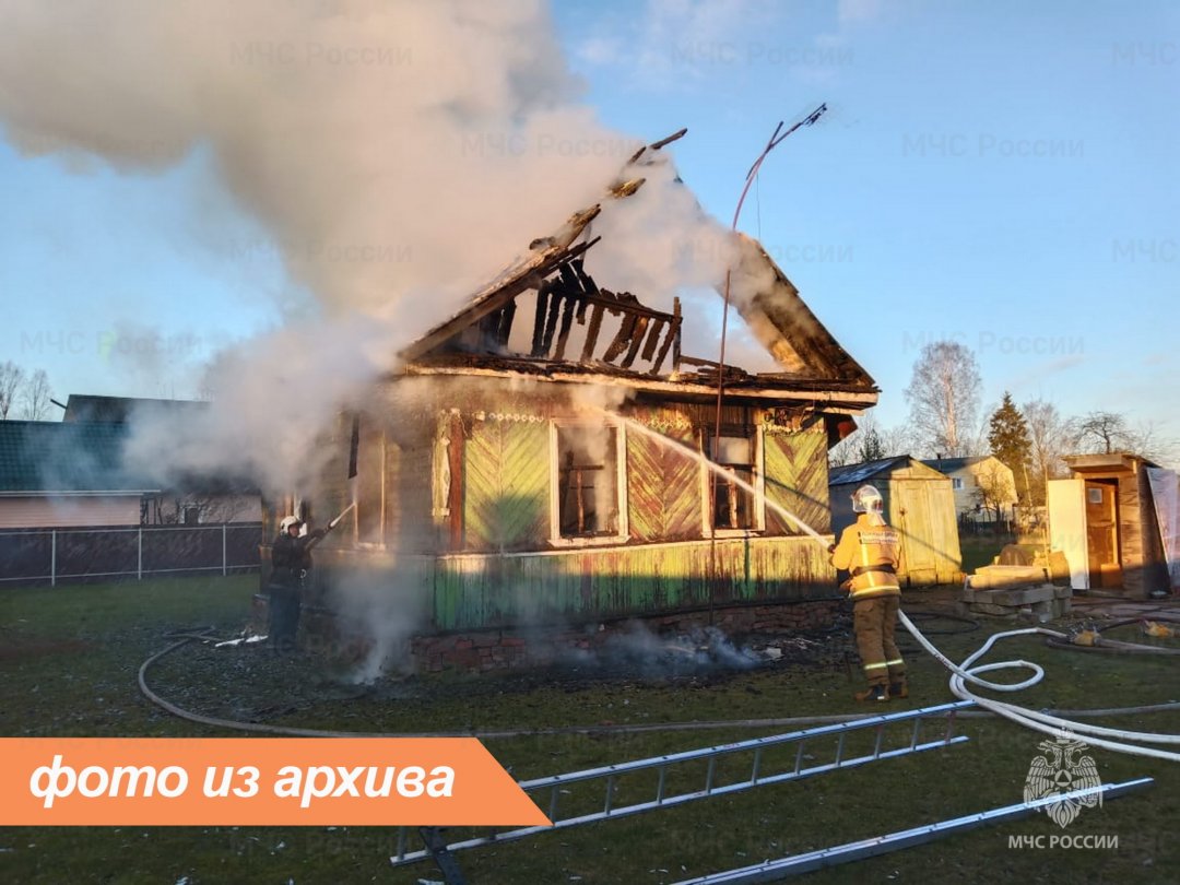 Пожарно-спасательное подразделение Ленинградской области ликвидировало пожар в Приозерском районе